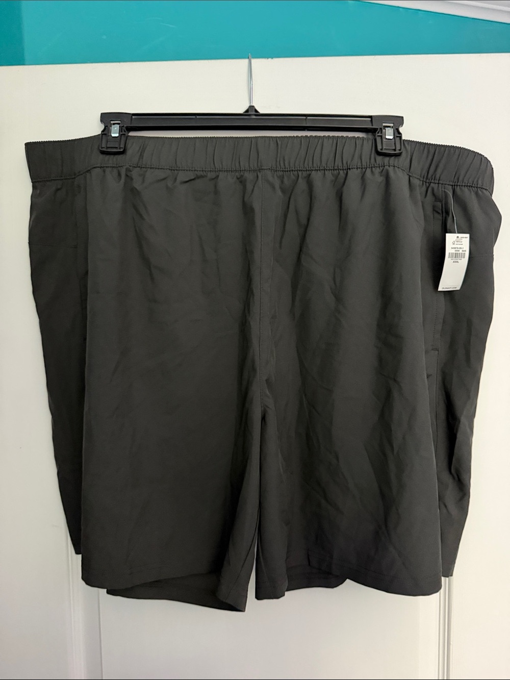 Old Navy Men's Athletic Elastic-Waist Shorts - Black